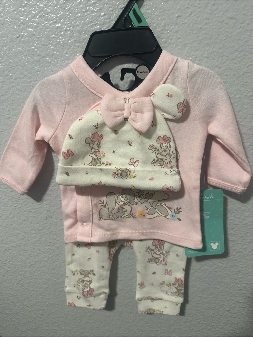 Disney Baby Pink and White Floral Minnie Mouse tre -Piece Set